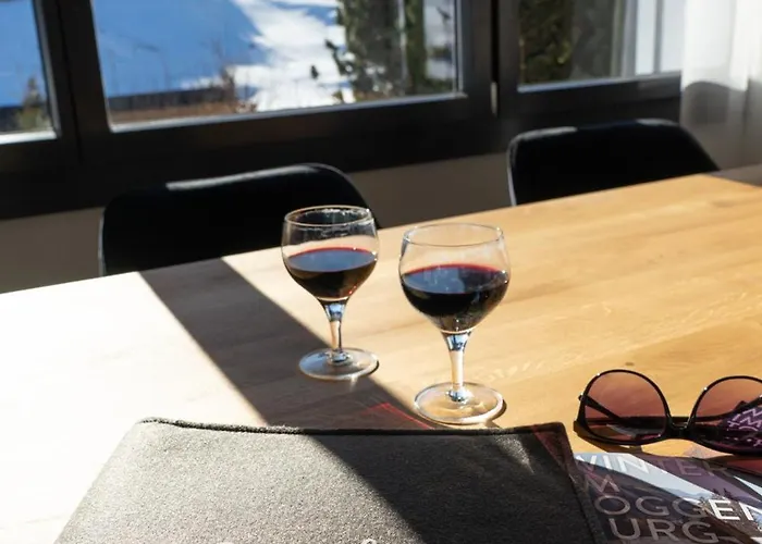 Alpstern Apartament *