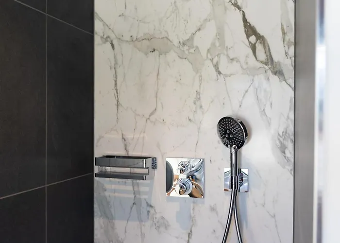 Alpstern Apartament *